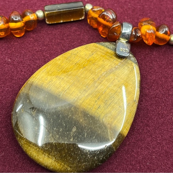 Vintage Adjustable Tiger's Eye Necklace with Sterling Silver Chain - Picture 7 of 16